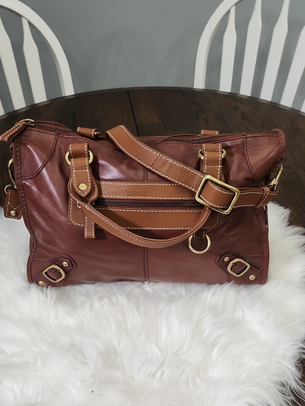 NWOT. Nino Bossi Original Paula Convertable Satchel Vintage Inspired Collection